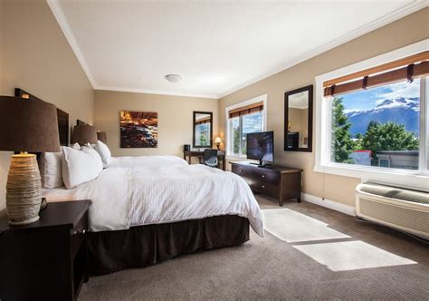 cheap hotels in revelstoke|revelstoke pet friendly hotels.